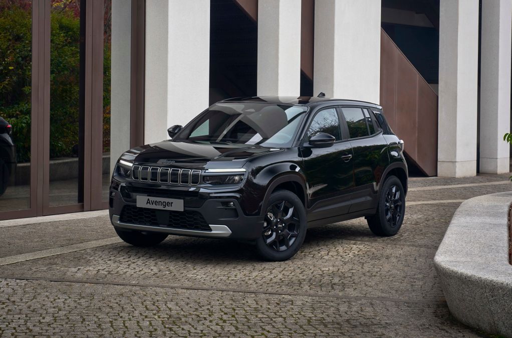 Jeep Avenger Black Edition: il debutto dark a Bruxelles