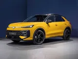 Nuova Volkswagen T-Roc: aumenta nelle dimensioni e scompare il diesel, ma occhio alle sorprese | Video