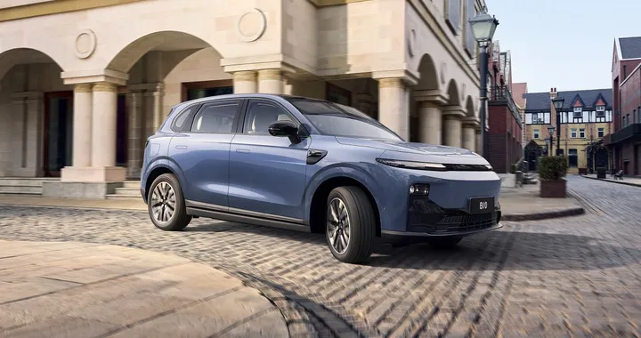 Leapmotor B10, ci siamo: il SUV si può ordinare in Europa. Il prezzo è interessante