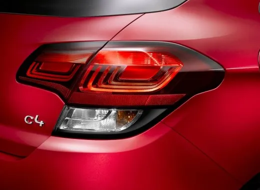 Citroen C4: più stile per la terza generazione