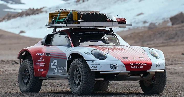 Porsche 911, due prototipi sperimentali &quot;scalano&quot; il vulcano più alto del mondo
