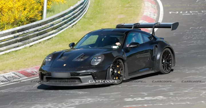 Nuova Porsche 911 GT2 RS in arrivo: oltre 700 CV per spodestare la GT3 RS