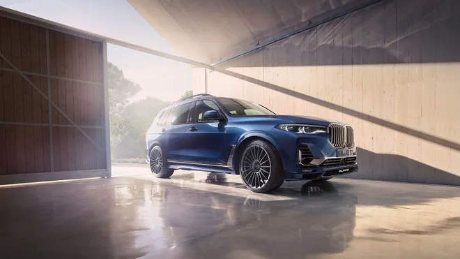 Alpina XB7: il facelift, col gruppo ottico su più livelli, in arrivo nel 2023