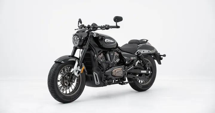 Voge CU625, a EICMA la prima custom del marchio tra stile bobber e tecnologia