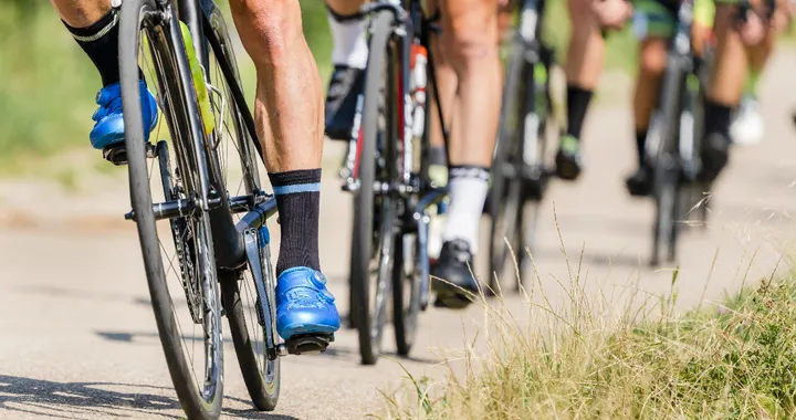 Nuovo Codice della Strada: la stretta sulle bici fa discutere, bufera sul Garda