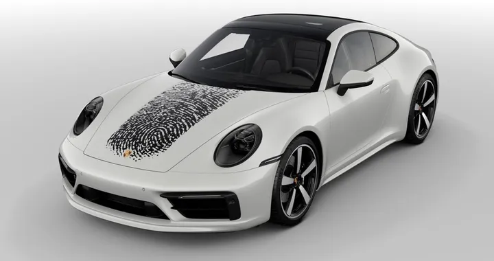 Porsche 911, basta un pollice per personalizzarla