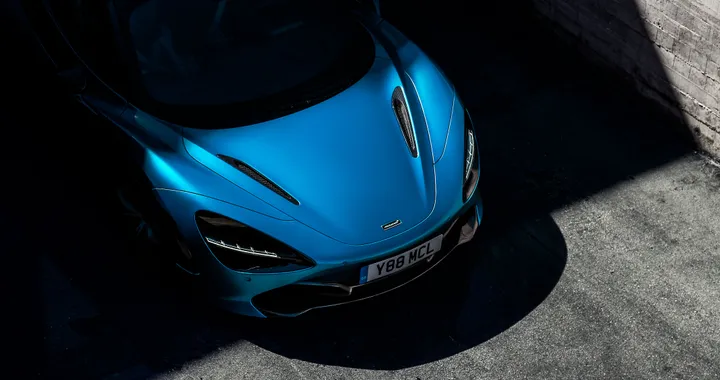 McLaren 720S, la Spider sarà svelata l'8 dicembre | TEASER