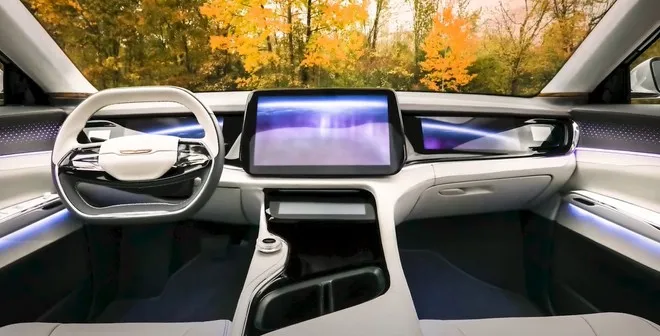 Stellantis presenta il cockpit virtuale con BlackBerry e Aws