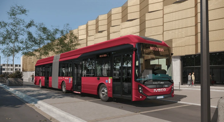 Roma, i bus elettrici si fermano ancora: batterie ko per il troppo caldo