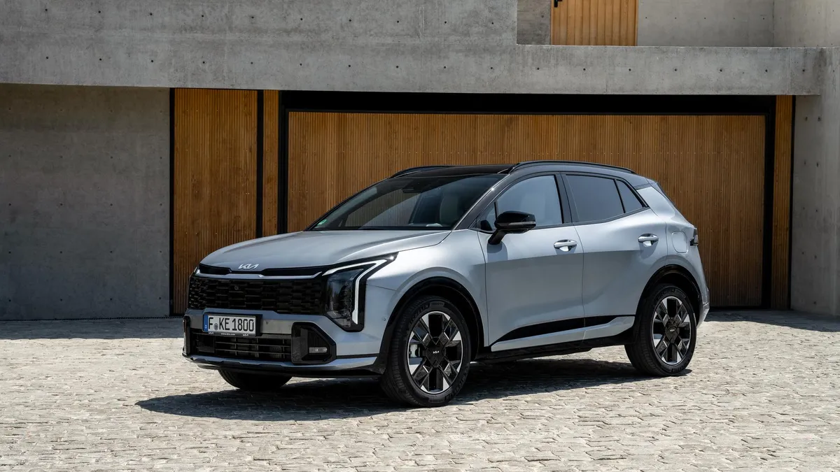 KIA Sportage 2025, il restyling si presenta in Europa: ecco come evolve il SUV