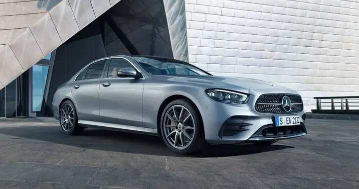 Mercedes Classe E, ultimo video spia della nuova generazione prima del debutto