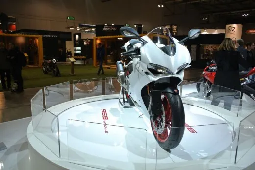 Ducati 959 Panigale: ecco l'erede della 899 | video