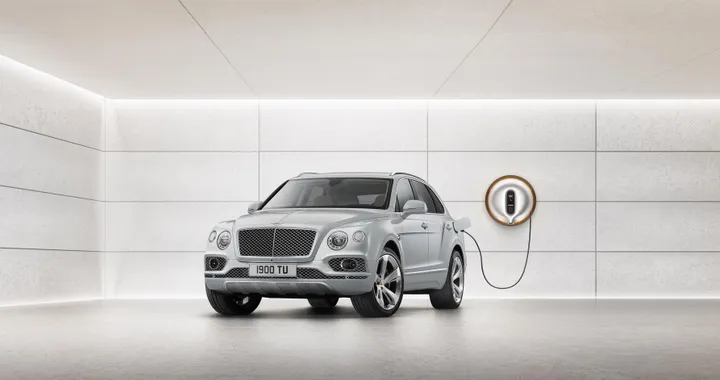 Bentayga: a Ginevra la prima ibrida plug-in di Bentley
