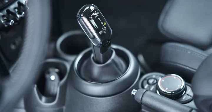 MINI 3-5 porte e Cabrio: arriva un nuovo cambio doppia-frizione