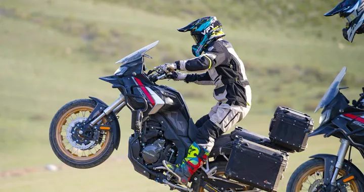 Zonsen presenta il brand Cyclone ad EICMA: l’obbiettivo è il mondo premium