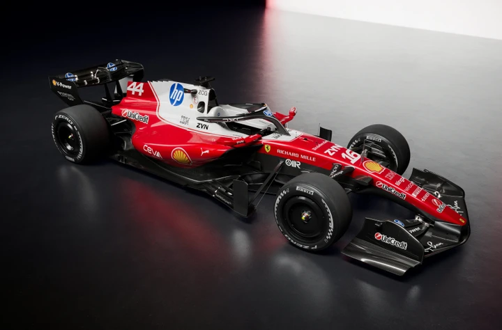Ferrari SF-26 fa il suo debutto: il Cavallino Rampante lancia la nuova sfida alla Formula 1