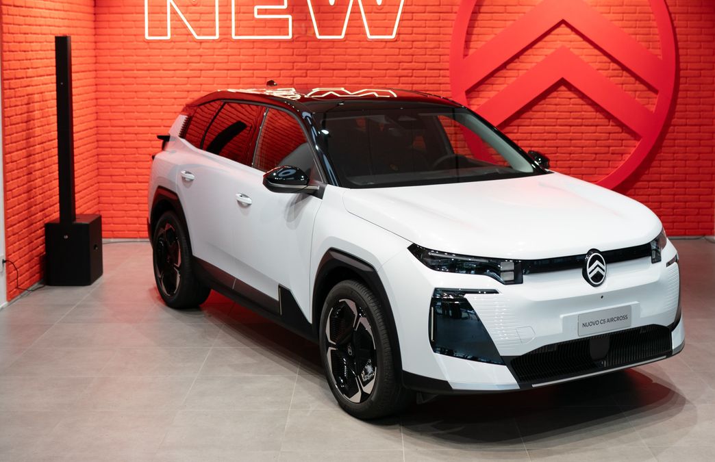 Nuova Citroen C5 Aircross, ordini al via per la Plug-in: quanto costa e offerta di lancio
