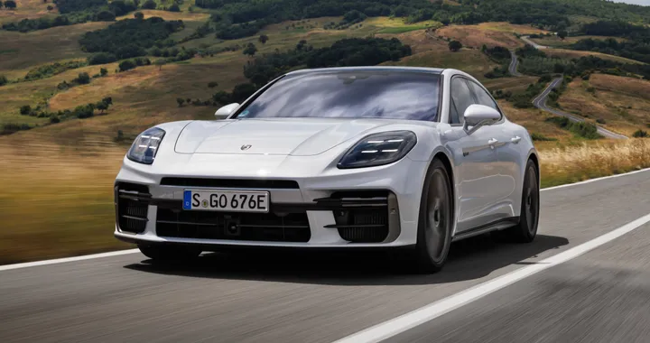 Porsche Panamera Turbo S E-Hybrid, la più potente di sempre con quasi 800 CV
