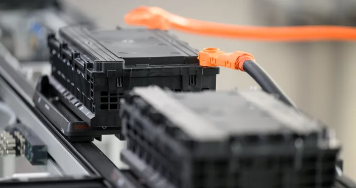 T&amp;E, le batterie europee potrebbero essere meno inquinanti di quelle cinesi