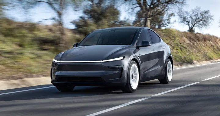 Tesla Model Y torna in vetta in Cina a maggio. In arrivo la 7 posti