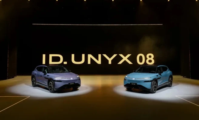 ID. Unyx 08: il SUV elettrico nato con Xpeng è un salotto digitale da 700 Km