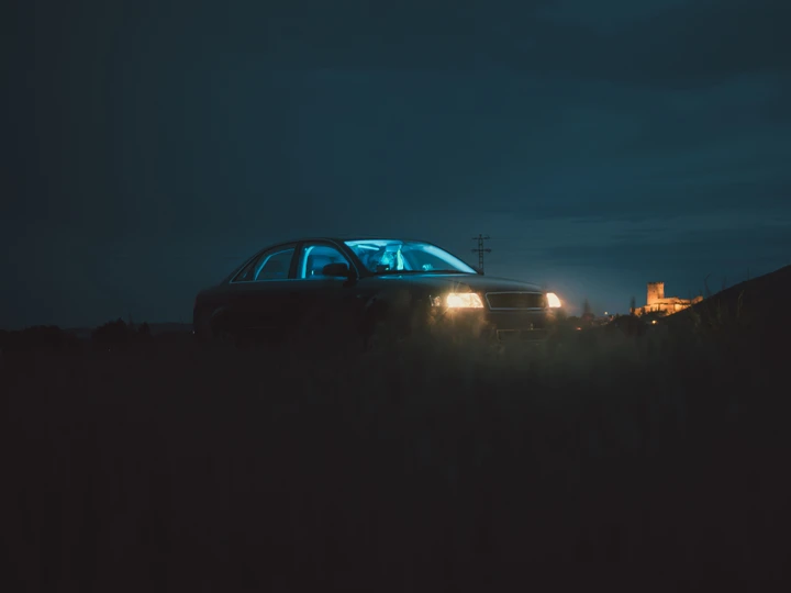 Auto in panne di notte? Questo è l’accessorio indispensabile da avere sempre a bordo