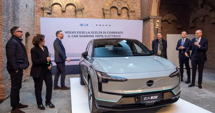 Volvo fornirà 300 EX30 per il car sharing elettrico &quot;Corrente&quot;