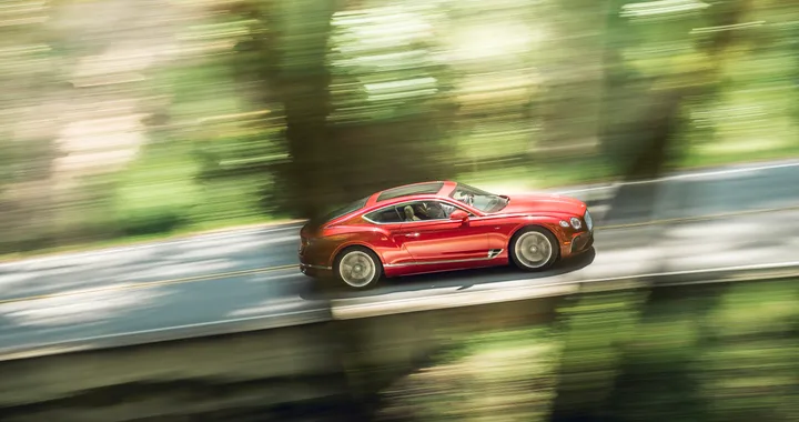 Bentley Continental GT: arrivano nuovi colori e piccoli ritocchi
