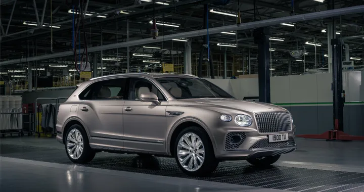 Bentley Bentayga, una First Edition per la versione a passo lungo