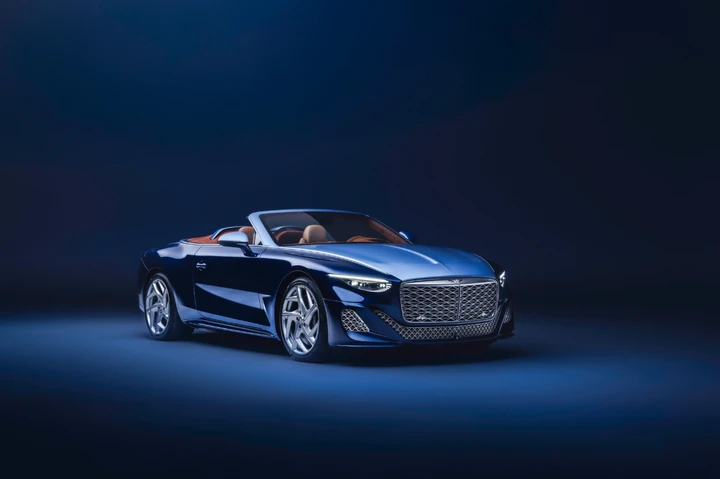 Bentley Batur Convertible n. 4: la one-off su misura definitiva