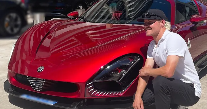 Alfa Romeo 33 Stradale, la supercar arriva nelle mani di Valtteri Bottas