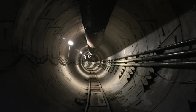 The Boring Company: la prima foto del &quot;tunnel&quot; rivoluzionario di Elon Musk
