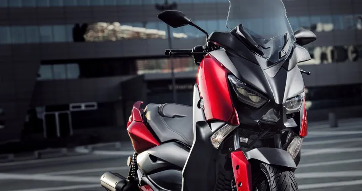 Yamaha X-MAX 125: a novembre a 4.790€