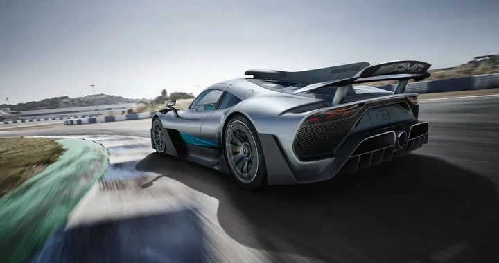 Mercedes-AMG: la tecnologia elettrica della Project One sulla gamma stradale