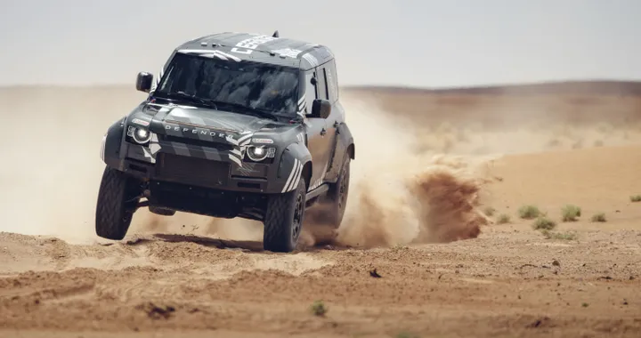 Collaudo Sahariano per la Defender Dakar: obiettivo Dakar 2026