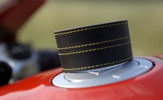 Woolf: un bracciale contro gli autovelox in moto| video