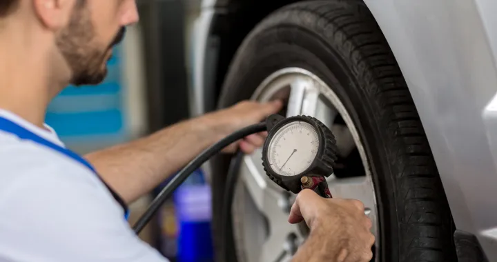 Vacanze sicure in auto: ecco i controlli da fare prima di partire