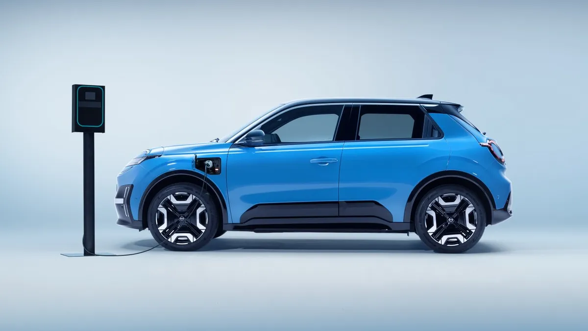 Nuova Nissan Micra si presenta in Italia: 100% elettrica, pronta a conquistare il mercato