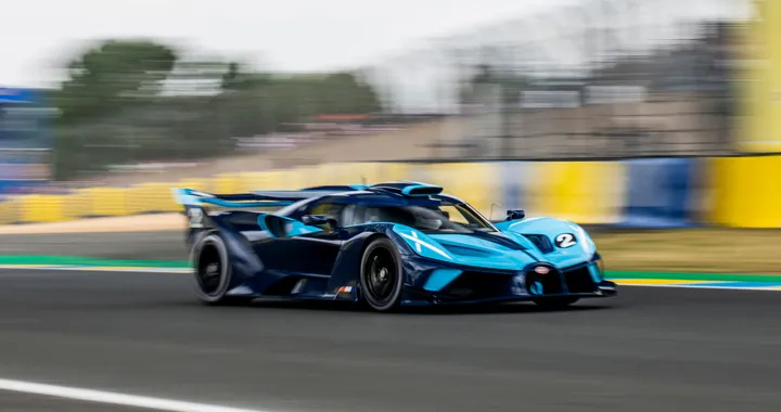 Bugatti Bolide, ecco gli interni della supercar per la pista
