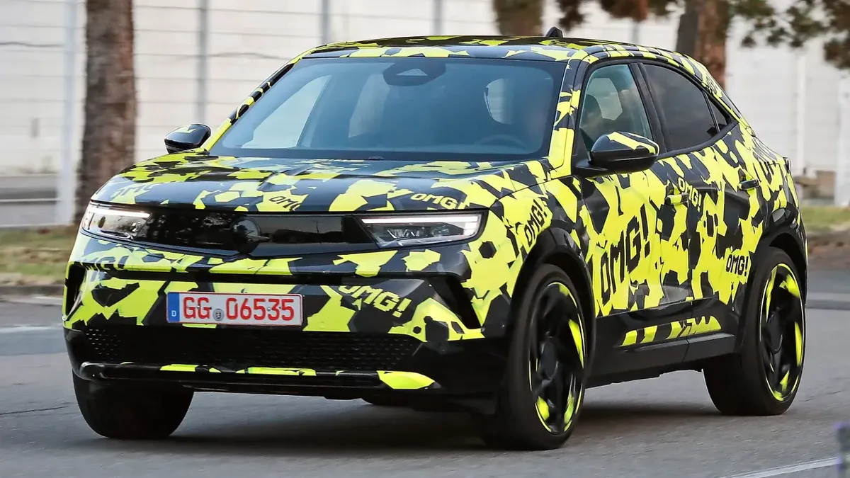 Nuova Opel Mokka GSE è quasi pronta al debutto. Ecco quello che sappiamo