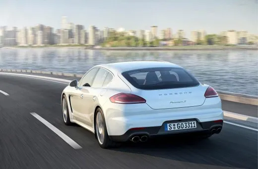 Porsche Panamera E-Hybrid: le novità della versione 2014