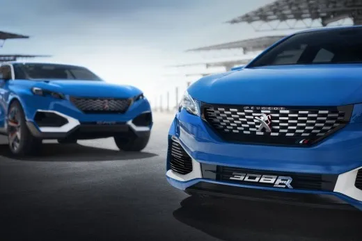 Peugeot 308 a Goodwood con GTi e R Hybrid