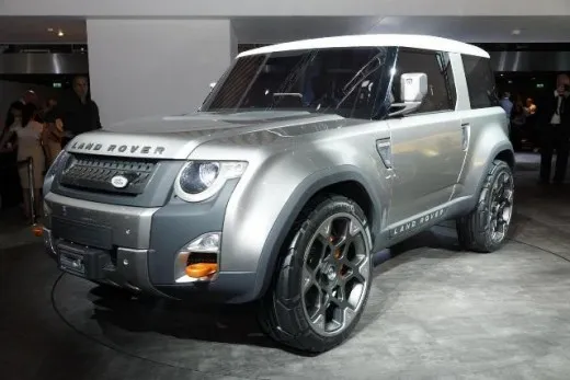 Land Rover: novità sul facelift dell'Evoque e sul prossimo Defender