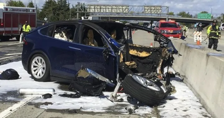 L'Autopilot e la distrazione causarono l'incidente mortale a bordo della Model X