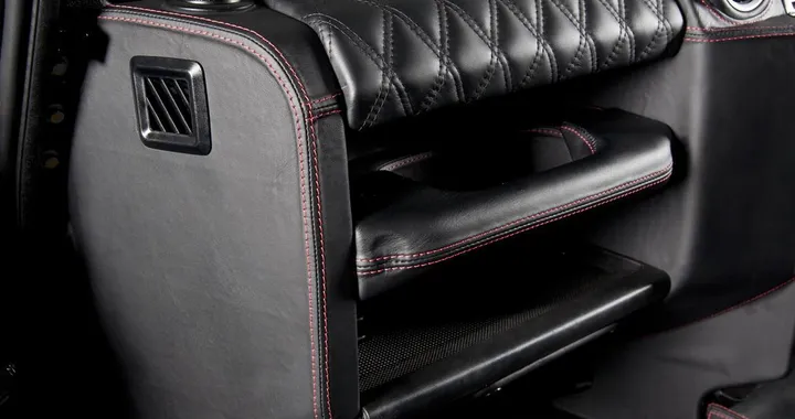 Land Rover Defender Ultimate RS: il tuning di Urban Truck
