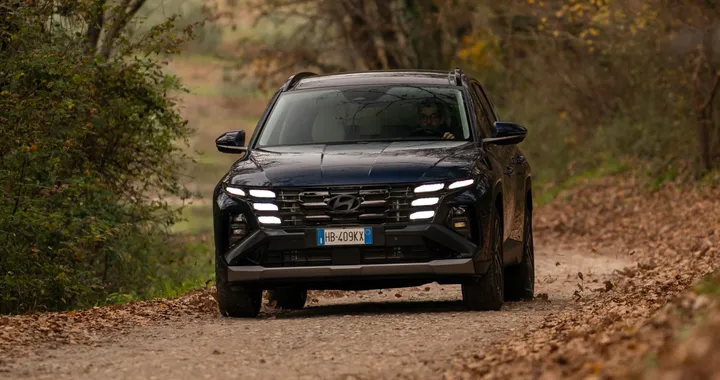 Più potenza per la nuova Hyundai Tucson Plug-in Hybrid 2026: adesso ha 288 CV