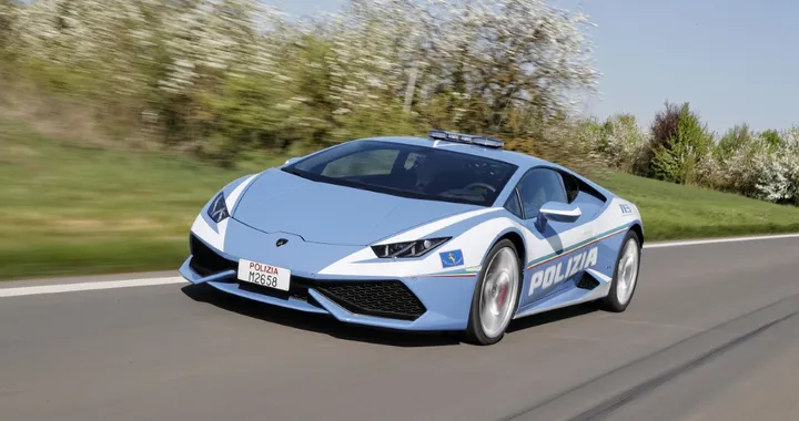 Lamborghini e Polizia di Stato: quella strana coppia che dura da 20 anni
