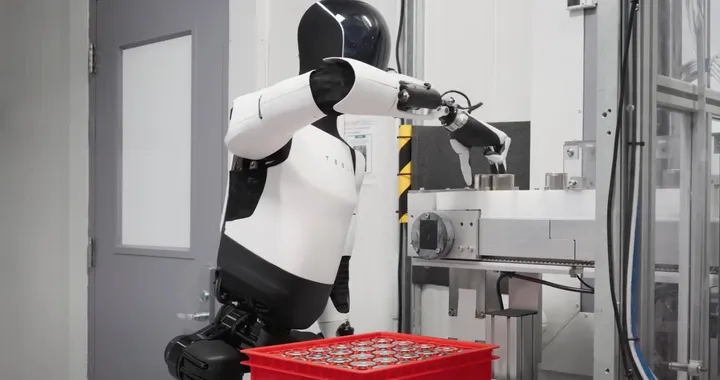Tesla, ecco il Master Plan 4: robot e AI. Tanti proclami ma di concreto...