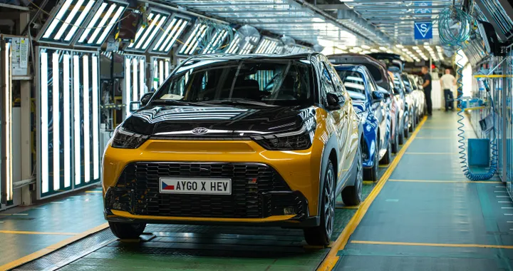 Nuova Toyota Aygo X Hybrid, partita la produzione: tutte le versioni e prezzi