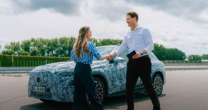 Mercedes GLC elettrico: il CEO Ola Kallenius prova il nuovo SUV